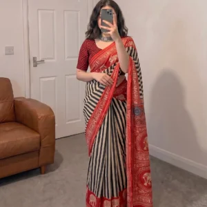 Elegant Half Silk Saree - Rupmonjori
